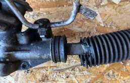 Рулевая рейка для Ford Focus 2000 года на фотографиях