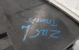 Фара левая для Ford Transit 2009 года на фотографиях