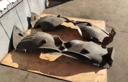 Подкрылок передний левый для BMW X3 2007 года на фотографиях