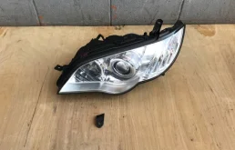 Фары для Subaru Legacy 2008 года на фотографиях