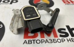 Датчик дорожного просвета задний для BMW 3er 2012 года на фотографиях