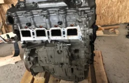 Двигатель без навесного для Toyota Camry 2017 года на фотографиях