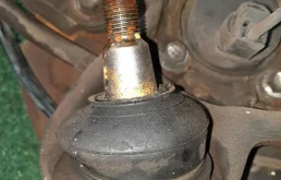 Суппорт задний левый для Toyota Avensis на фотографиях