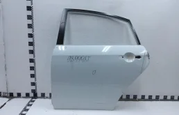 Дверь задняя левая для Nissan Almera 2017 года на фотографиях