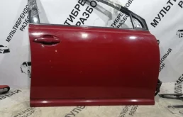 Дверь передняя правая для Toyota Avensis 2010 года на фотографиях