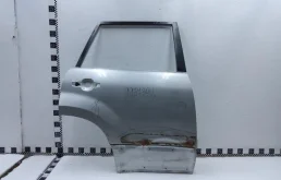 Дверь задняя правая для Suzuki Grand Vitara 2016 года на фотографиях