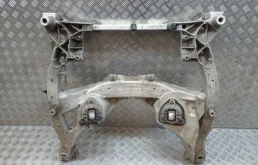 Подрамник двигателя для BMW 5er 2014 года на фотографиях
