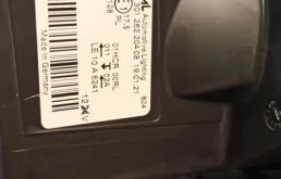 Фара правая для Opel Astra 2015 года на фотографиях