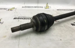 Привод передний правый для Toyota Avensis 2004 года на фотографиях