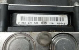 Блок ABS для Citroen C4 2015 года на фотографиях