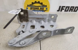 Петля капота правая для Kia Sportage на фотографиях