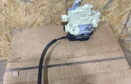 Центральный замок для Volkswagen Passat 2005 года на фотографиях