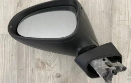 Зеркало боковое левое для Volkswagen Touareg 2013 года на фотографиях