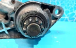 Стартер для Volkswagen Polo 2008 года на фотографиях