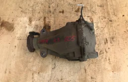 Редуктор заднего моста для Mitsubishi Pajero 2010 года на фотографиях