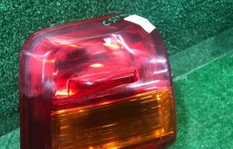 Фонарь левый для Toyota Land Cruiser 2013 года на фотографиях