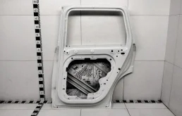 Дверь задняя правая для Volvo XC90 2017 года на фотографиях