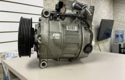 Компрессор кондиционера для Audi A4 2000 года на фотографиях