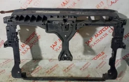 Кассета радиаторов для Volkswagen Tiguan 2012 года на фотографиях