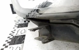 Фара ксенон левая для Toyota Land Cruiser 2020 года на фотографиях