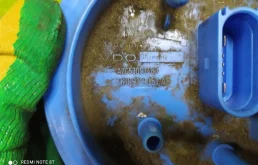 Топливный насос для Volkswagen Passat 2009 года на фотографиях