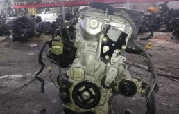 Двигатель без навесного для Toyota Camry 2018 года на фотографиях