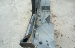 Стойка кузова центральная левая для Volkswagen Polo на фотографиях