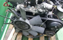 Двигатель для Mercedes-Benz C class 1996 года на фотографиях