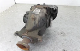 Редуктор переднего моста для BMW 5er 2009 года на фотографиях