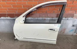 Дверь передняя левая для Nissan Almera 2001 года на фотографиях