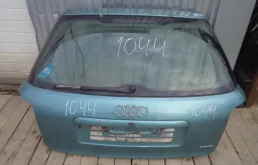 Крышка багажника для Audi A4 1996 года на фотографиях