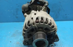 Генератор для Nissan X-Trail 2018 года на фотографиях