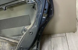 Дверь задняя правая для Volkswagen Passat 2000 года на фотографиях