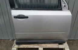 Дверь задняя правая для Nissan X-Trail 2014 года на фотографиях