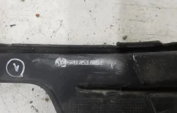 Решетка ПТФ левая для Volkswagen Polo 2011 года на фотографиях