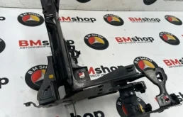 Кронштейн левой фары нижний для BMW 5er 2010 года на фотографиях