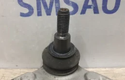 Рычаг передний левый верхний для Volkswagen Touareg 2015 года на фотографиях