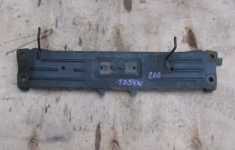 Балка передняя поперечная для Suzuki Grand Vitara 2006 года на фотографиях