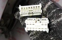 Дверь передняя правая для Nissan X-Trail 2006 года на фотографиях