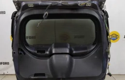 Крышка багажника для Ford Kuga 2011 года на фотографиях