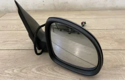 Зеркало боковое правое для Volkswagen Tiguan 2015 года на фотографиях