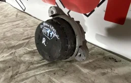 Опора двигателя передняя левая верхняя для BMW 5er на фотографиях