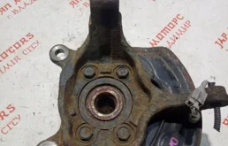 Ступица колеса передняя левая для Nissan Qashqai 2012 года на фотографиях