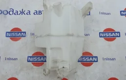 Бачок омывателя для Nissan X-Trail 2022 года на фотографиях