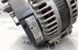 Генератор для Audi A6 2004 года на фотографиях