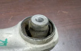 Рычаг передний правый нижний для BMW 5er на фотографиях