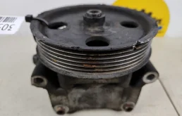 Насос ГУР для Ford Focus 2004 года на фотографиях