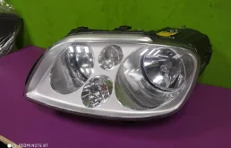 Фары для Volkswagen Caddy 2005 года на фотографиях