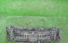 Решетка радиатора для Ford Kuga 2014 года на фотографиях