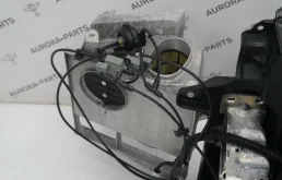 Панель радиатора (телевизор) для Porsche Panamera на фотографиях